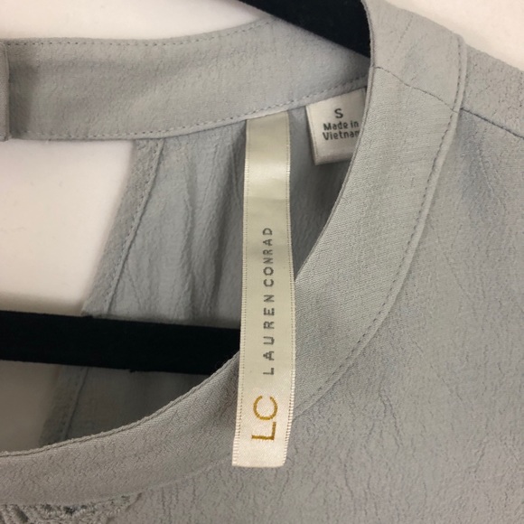 LC Lauren Conrad Silver Gray Blouse Lace Detail - Picture 4 of 8